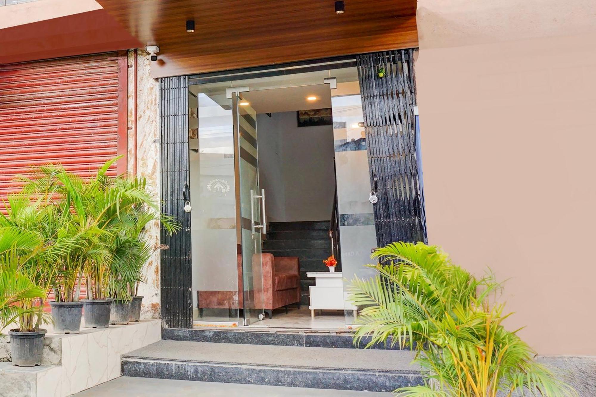 Hotel O Atithi Executive Méribel Village Exterior foto